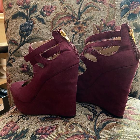 Just Fab wine colored wedge sandals. Used once or twice. - Picture 3 of 5